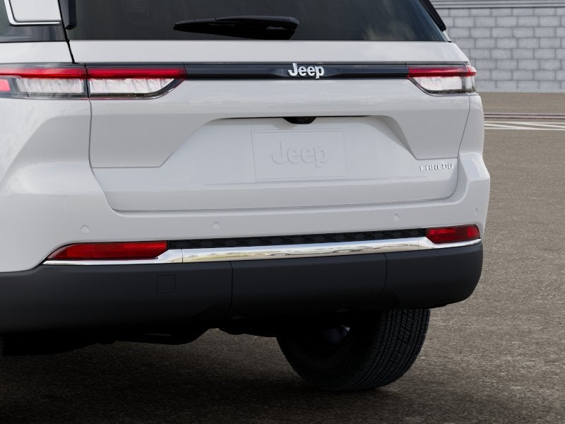 2027 Jeep Grand Cherokee GRAND CHEROKEE LAREDO 4X2