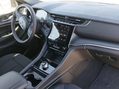 2025 Jeep Grand Cherokee GRAND CHEROKEE LAREDO X 4X4