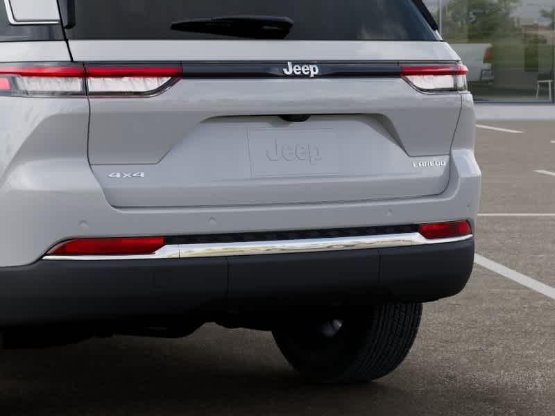 2026 Jeep Grand Cherokee GRAND CHEROKEE LAREDO X 4X4