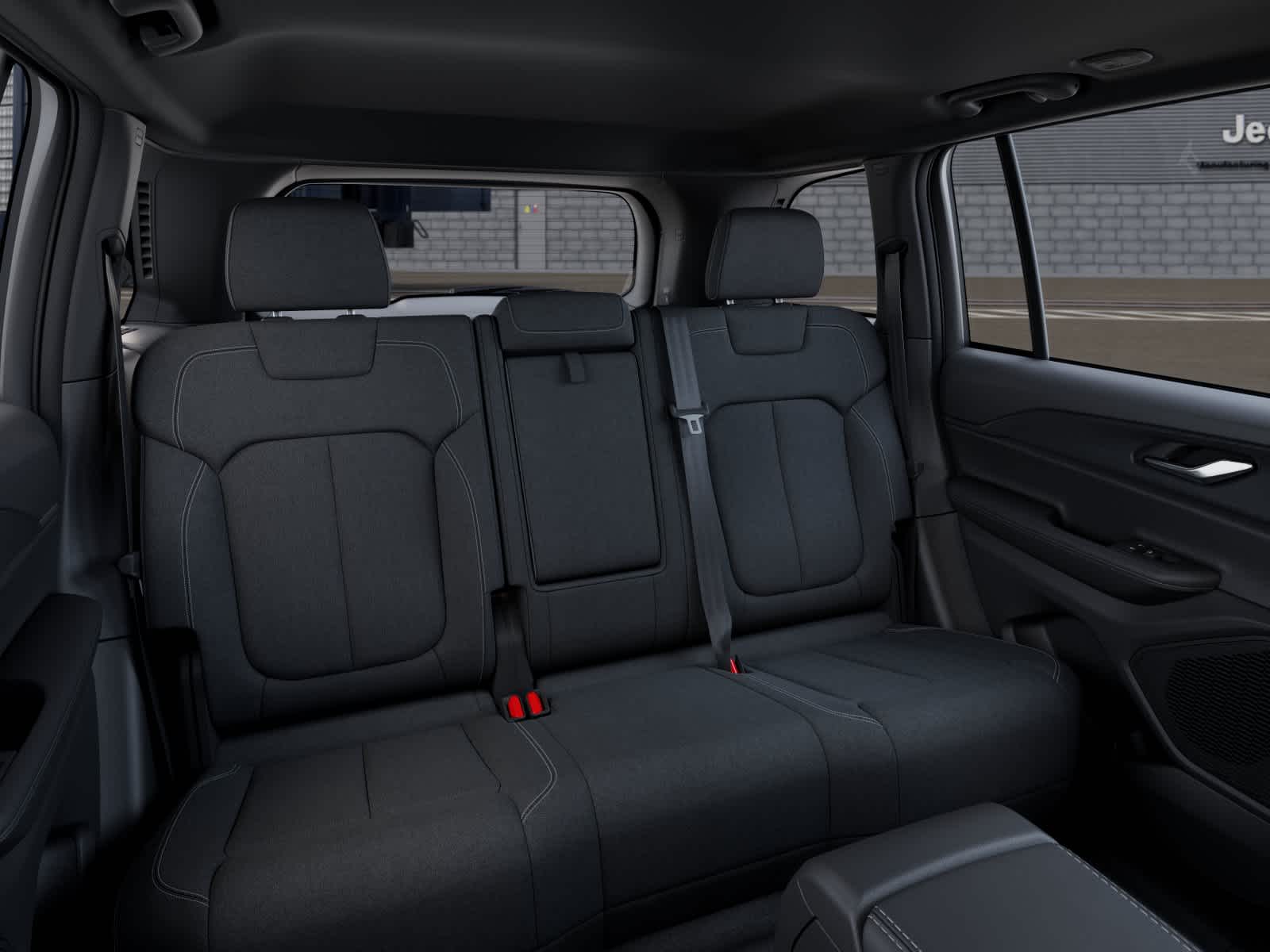 2027 Jeep Grand Cherokee GRAND CHEROKEE LAREDO X 4X4