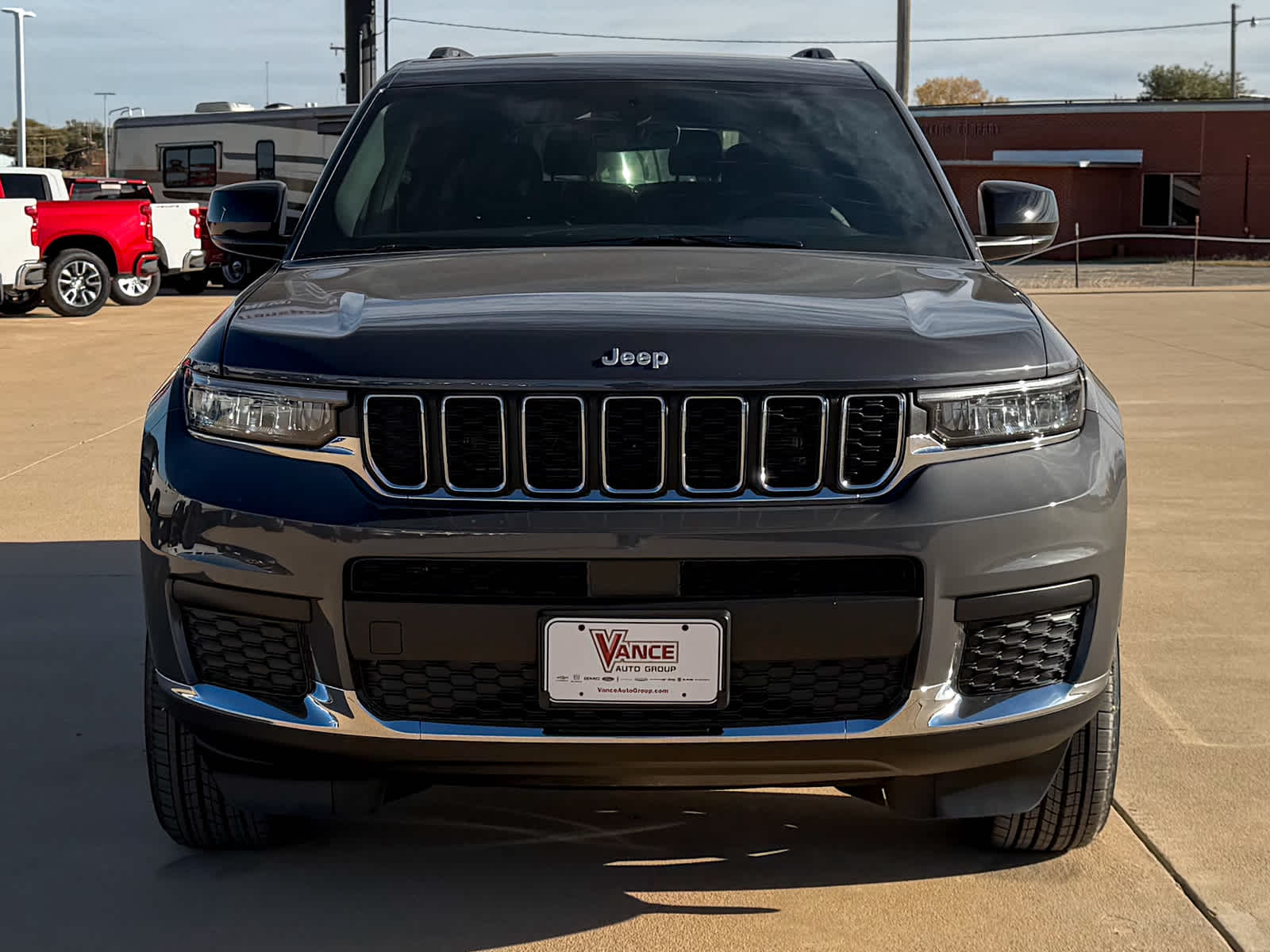 2025 Jeep Grand Cherokee L GRAND CHEROKEE L LAREDO X 4X4