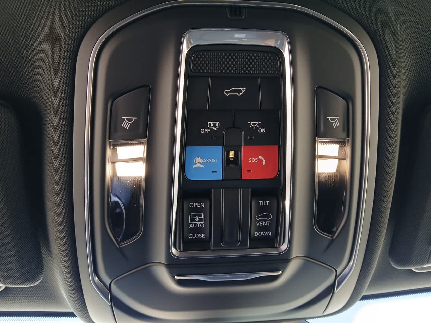 2025 Jeep Grand Cherokee L GRAND CHEROKEE L LAREDO X 4X4