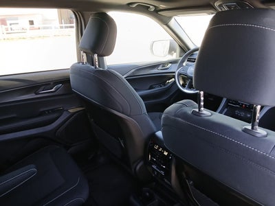 2025 Jeep Grand Cherokee L GRAND CHEROKEE L LAREDO X 4X4