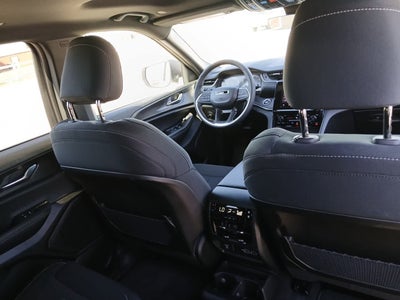 2025 Jeep Grand Cherokee L GRAND CHEROKEE L LAREDO X 4X4