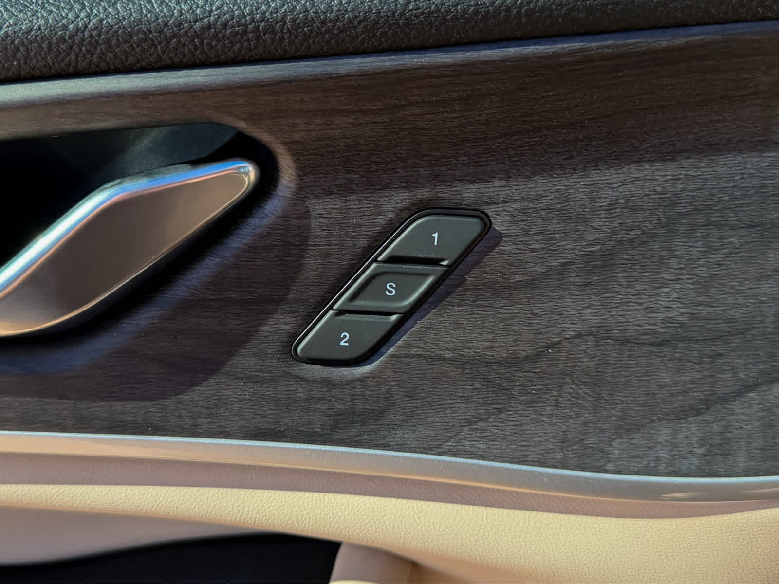 2025 Jeep Grand Cherokee L GRAND CHEROKEE L LIMITED 4X4