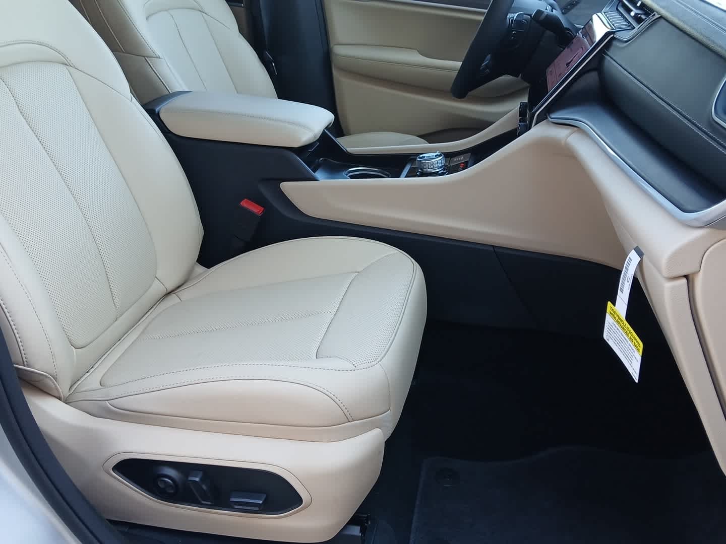 2025 Jeep Grand Cherokee L GRAND CHEROKEE L LIMITED 4X4