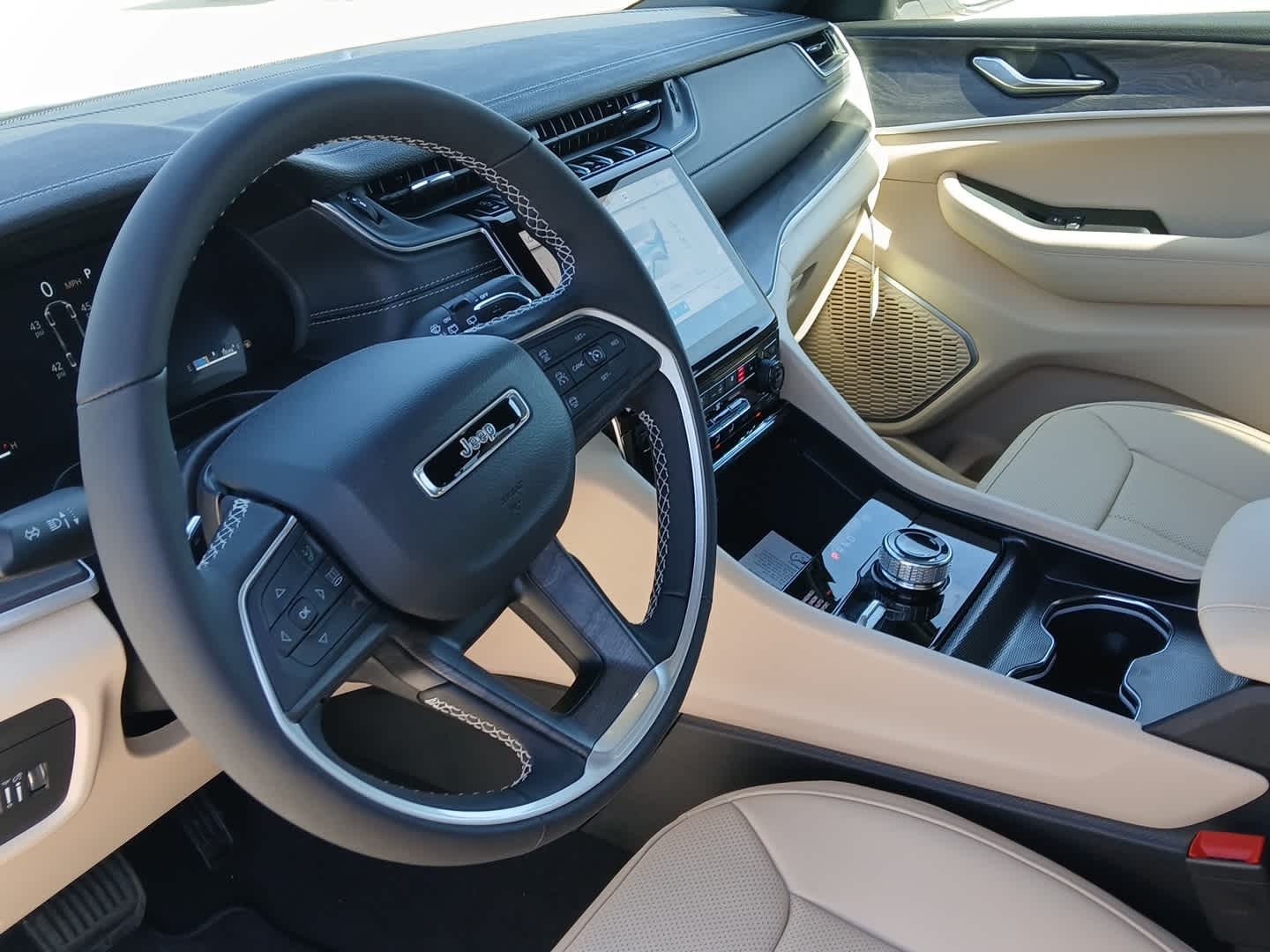 2025 Jeep Grand Cherokee L GRAND CHEROKEE L LIMITED 4X4