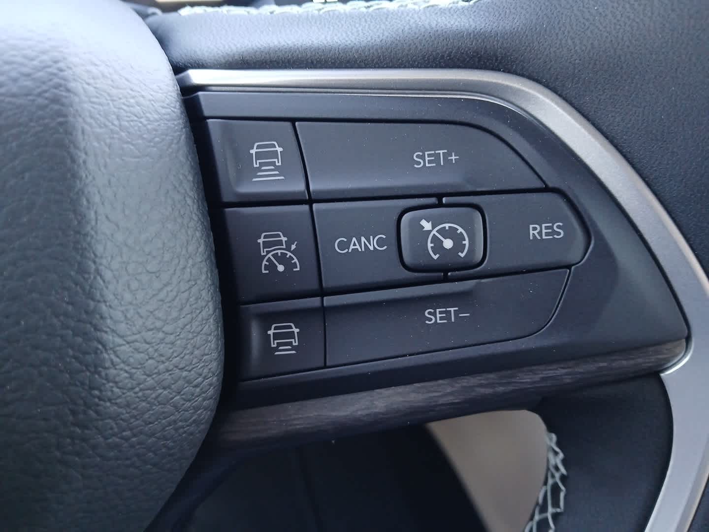 2025 Jeep Grand Cherokee L GRAND CHEROKEE L LIMITED 4X4