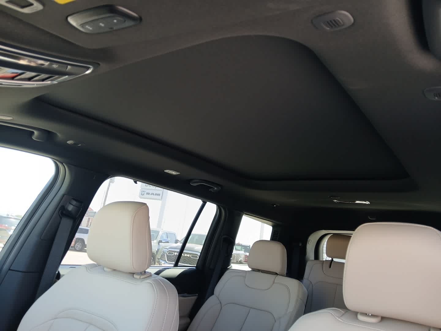 2025 Jeep Grand Cherokee L GRAND CHEROKEE L LIMITED 4X4