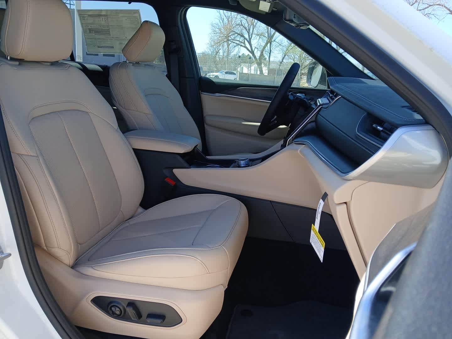 2025 Jeep Grand Cherokee L GRAND CHEROKEE L LIMITED 4X4