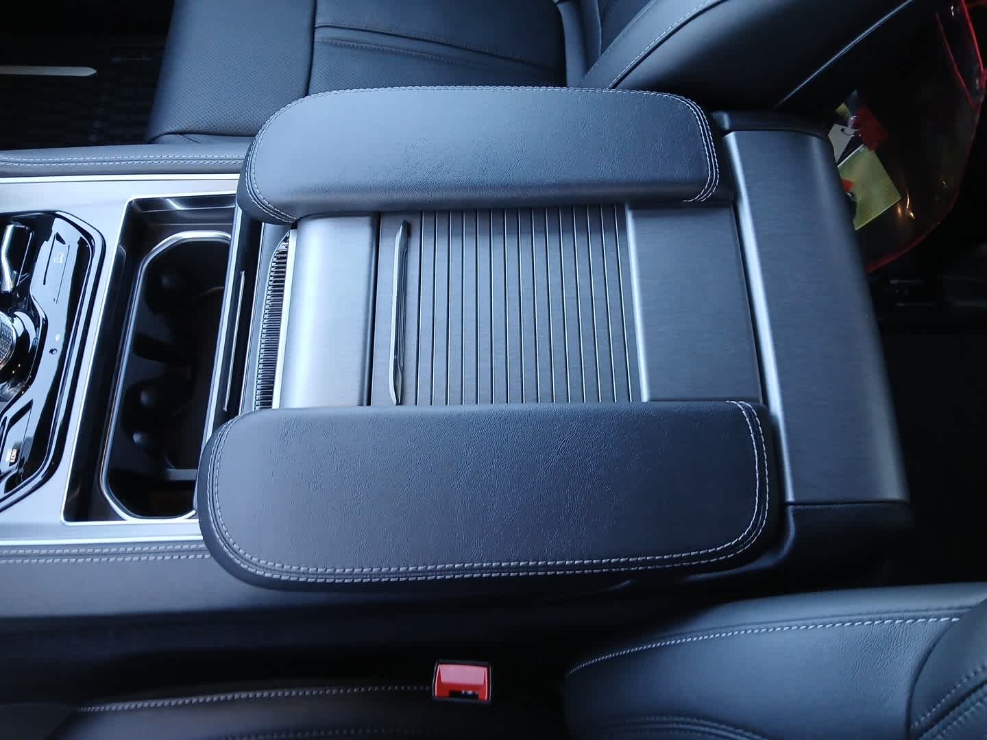 2026 Jeep Grand Wagoneer GRAND WAGONEER UPLAND 4X4