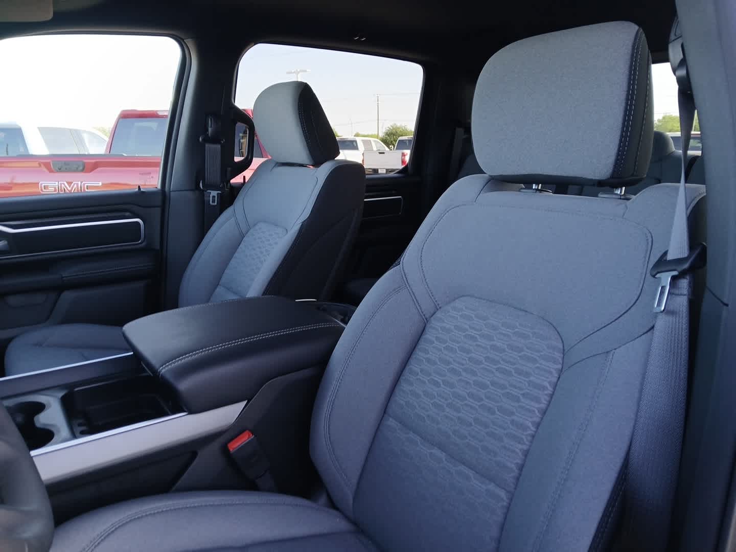 2026 RAM Ram 1500 RAM 1500 LONE STAR CREW CAB 4X4 5'7' BOX