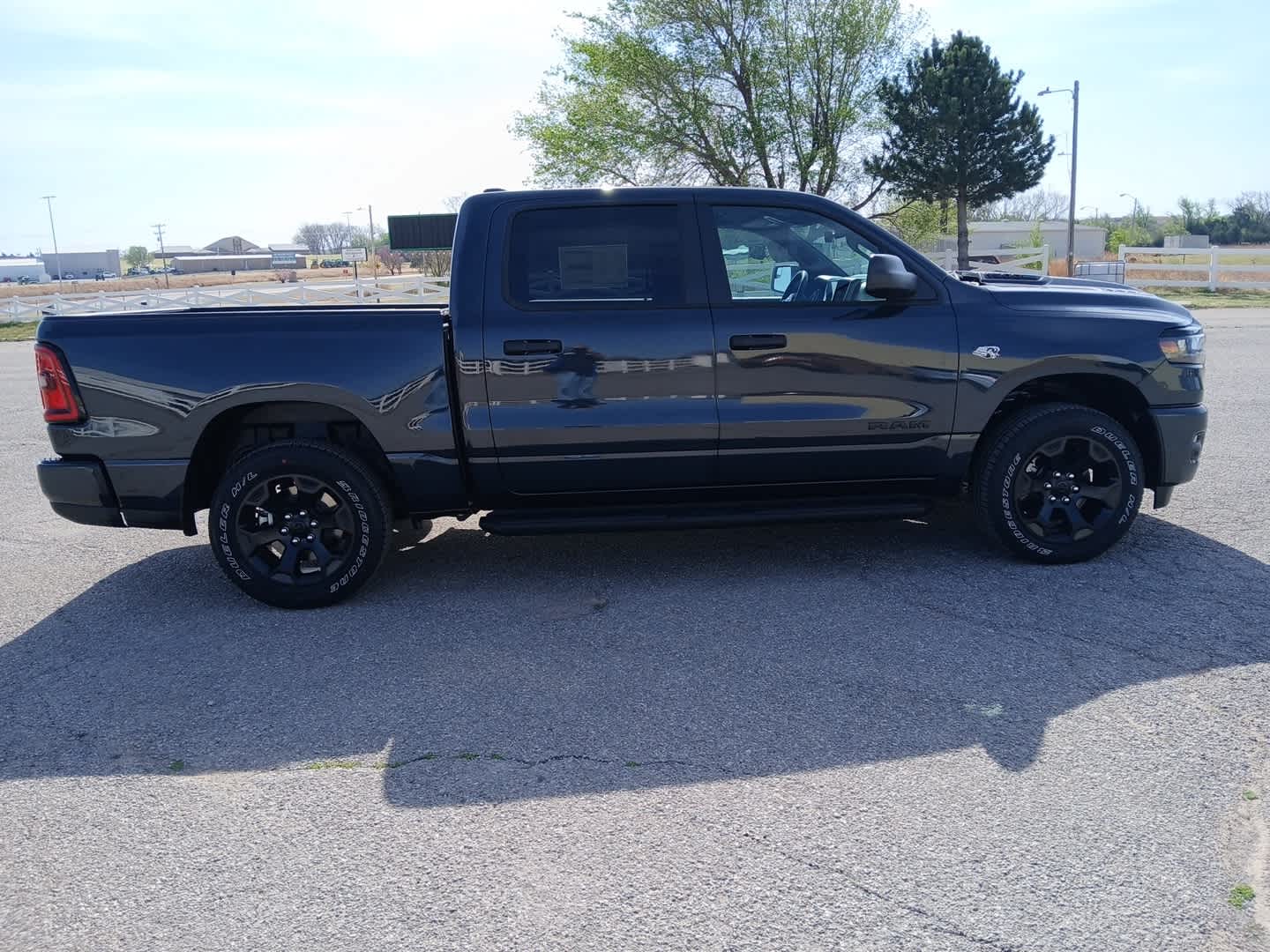2026 RAM Ram 1500 RAM 1500 EXPRESS CREW CAB 4X4 5'7' BOX