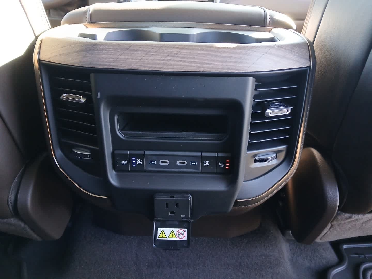 2026 RAM Ram 1500 RAM 1500 LIMITED LONGHORN CREW CAB 4X4 5'7' BOX