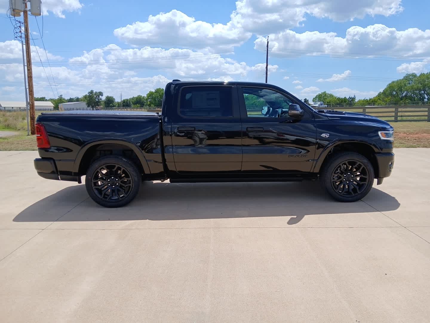 2026 RAM Ram 1500 RAM 1500 LIMITED CREW CAB 4X4 5'7' BOX