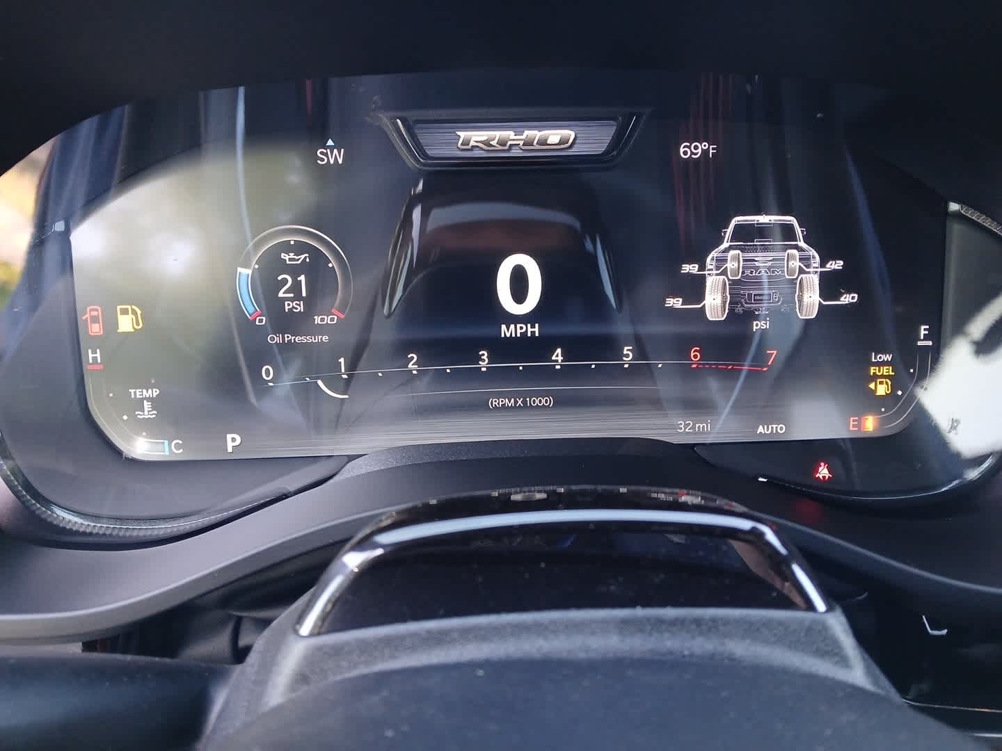 2026 RAM Ram 1500 RAM 1500 RHO CREW CAB 4X4 5'7' BOX