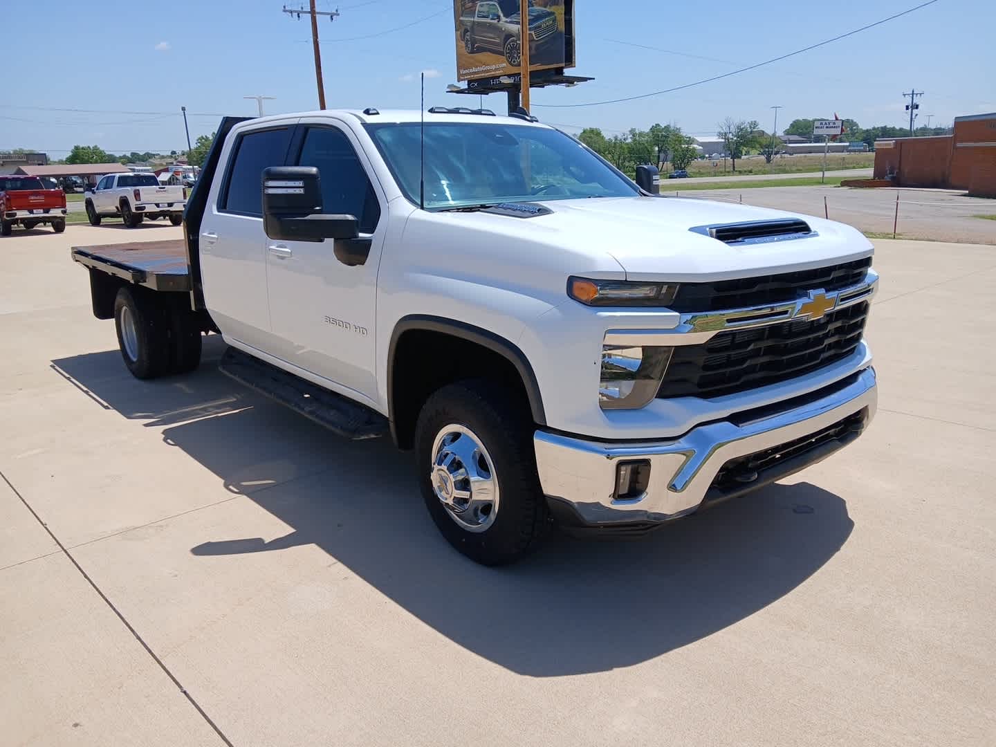 2024 Chevrolet Silverado 3500HD Chassis LT