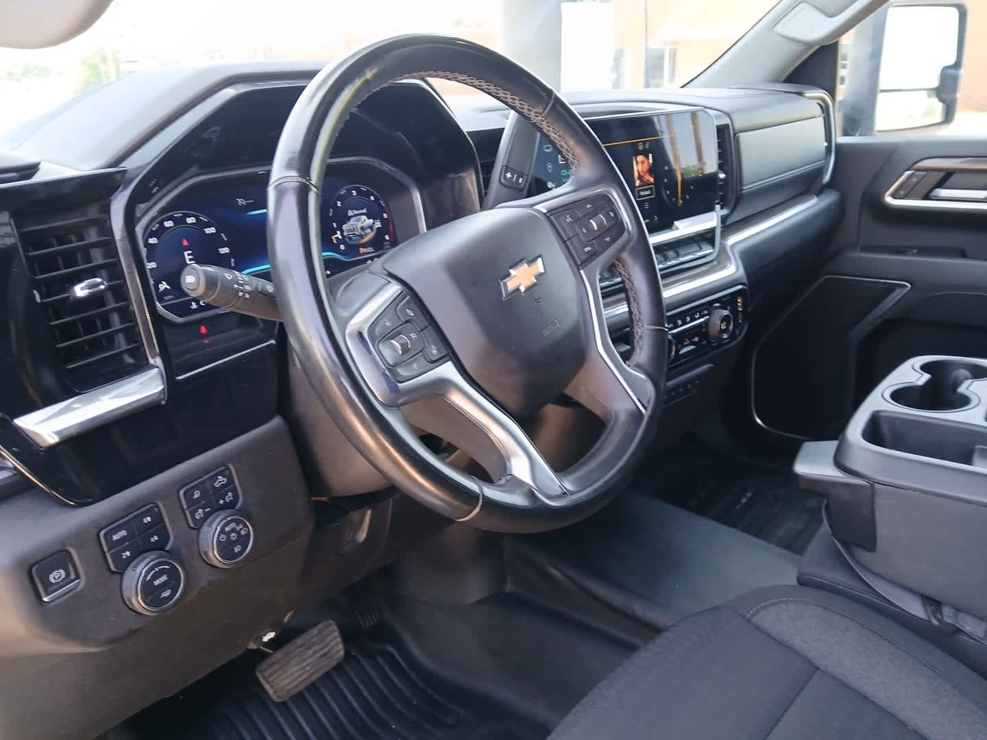 2024 Chevrolet Silverado 3500HD Chassis LT