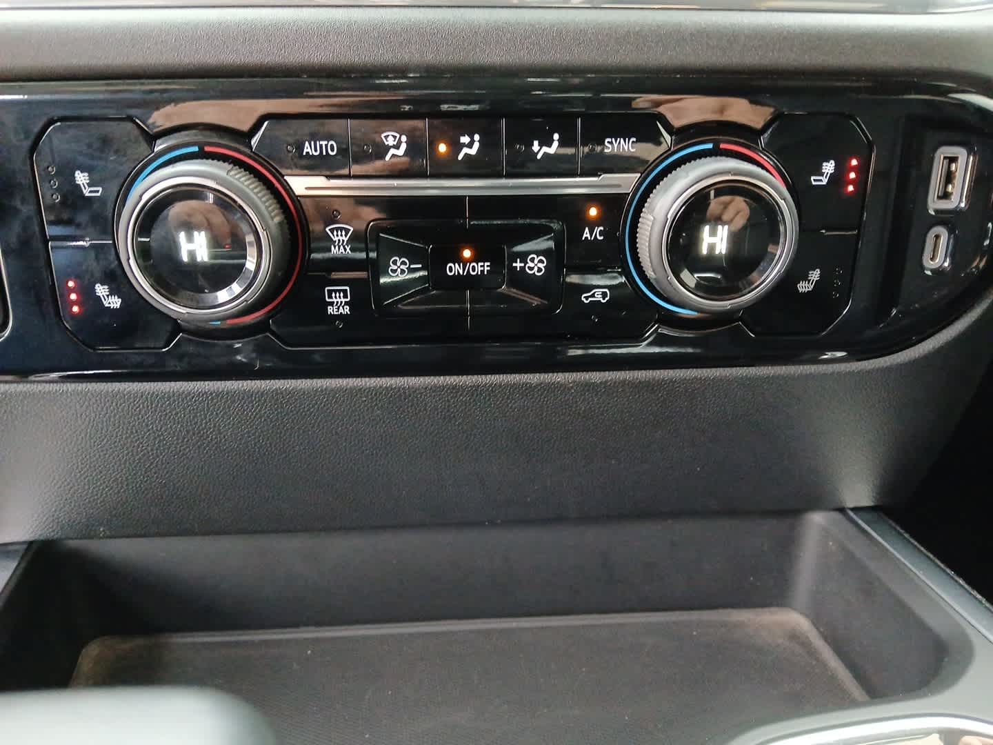 2023 Chevrolet Silverado 1500 4WD Crew Cab Short Bed RST