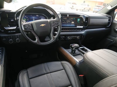 2023 Chevrolet Silverado 1500 4WD Crew Cab Short Bed High Country