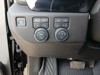 2025 Chevrolet Silverado 1500 4WD Crew Cab Short Bed LTZ