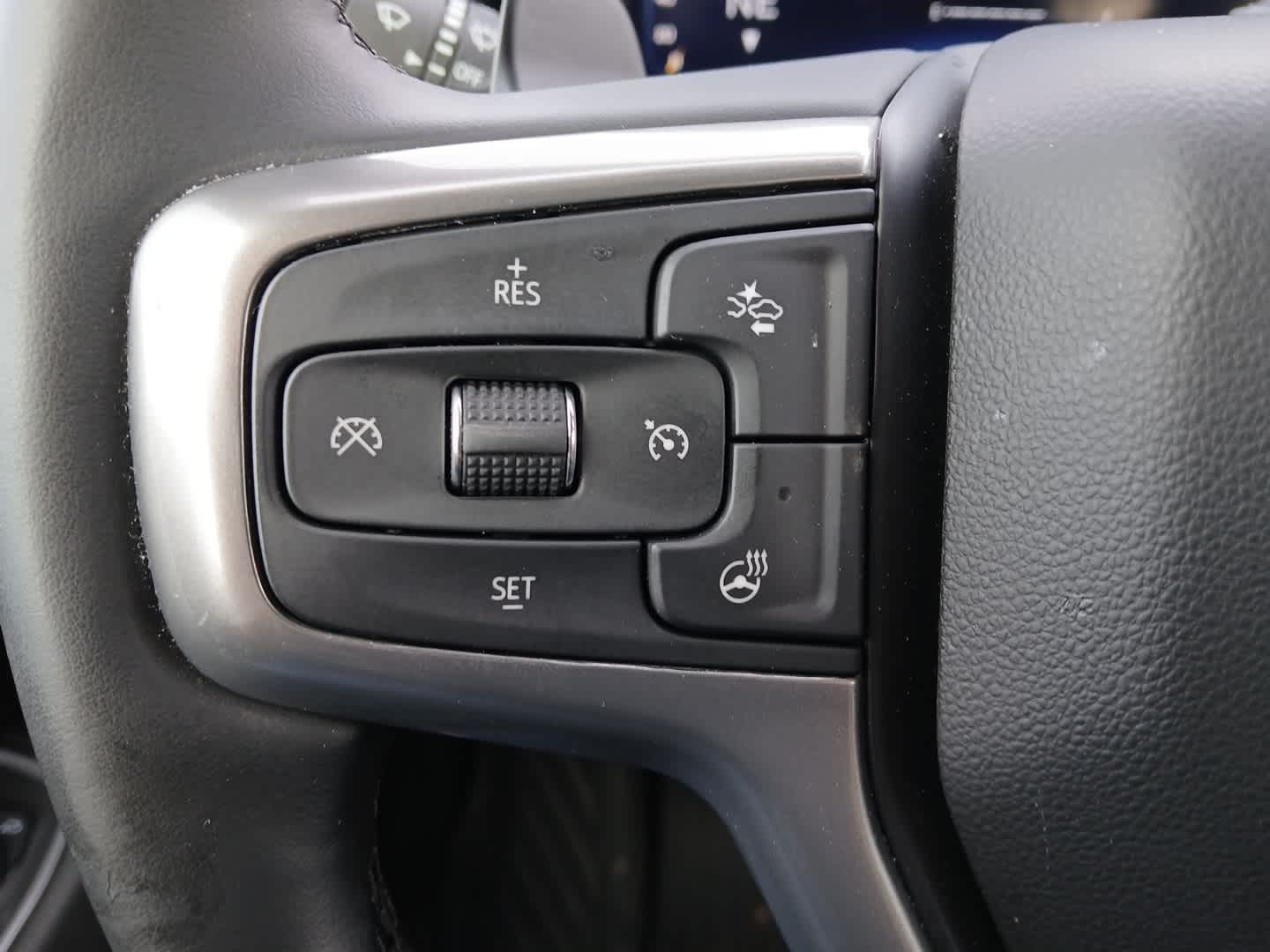 2025 Chevrolet Silverado 1500 4WD Crew Cab Short Bed LTZ