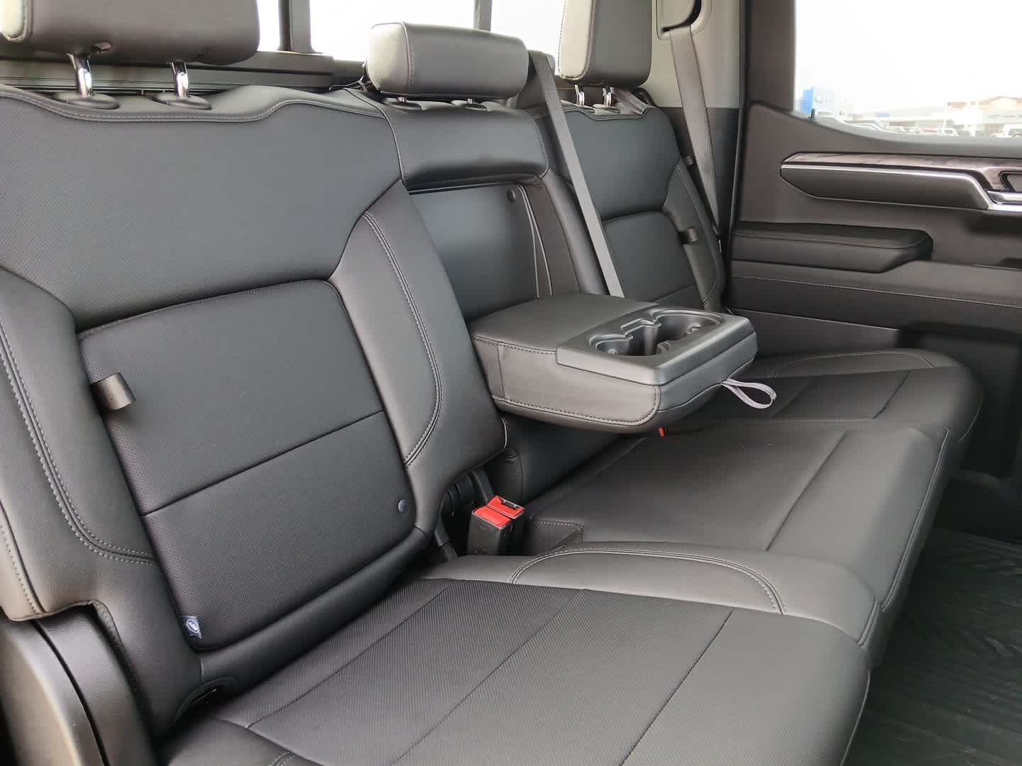 2025 Chevrolet Silverado 1500 4WD Crew Cab Short Bed LTZ