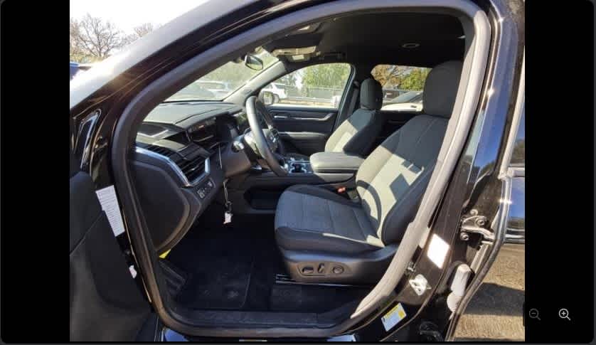 2025 GMC Acadia FWD Elevation