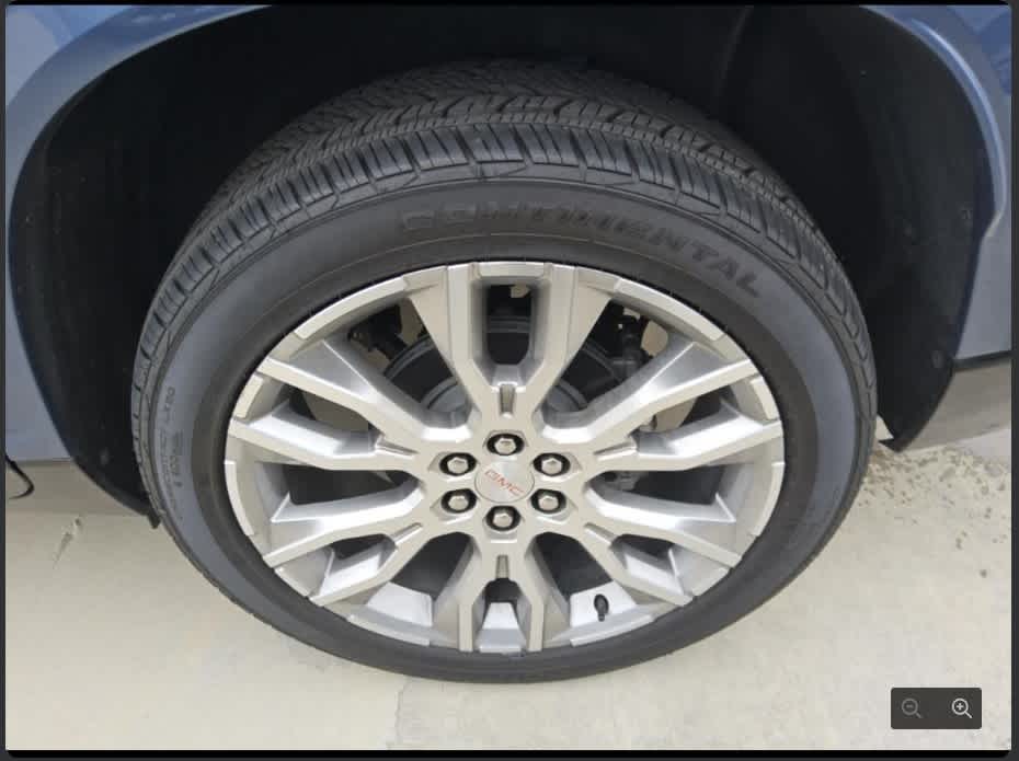 2026 GMC Acadia Denali AWD