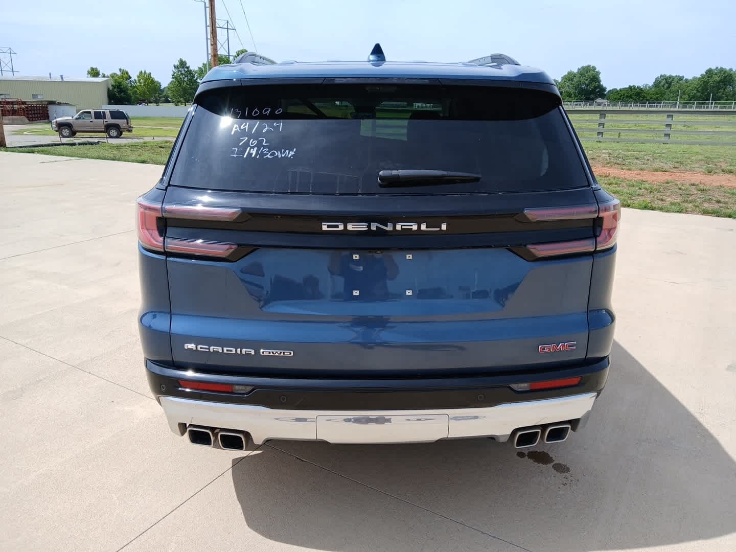 2026 GMC Acadia Denali AWD