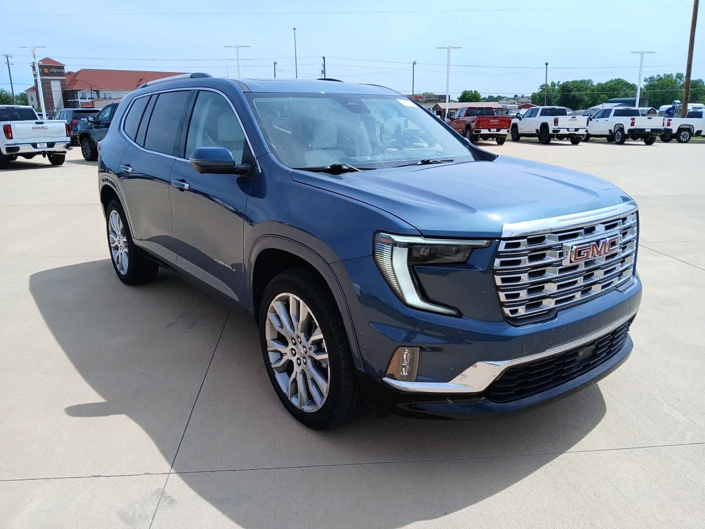 2026 GMC Acadia Denali AWD