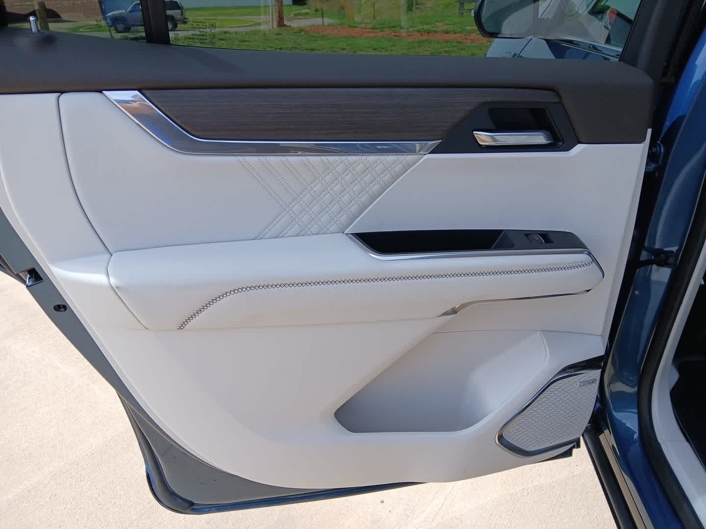 2026 GMC Acadia Denali AWD