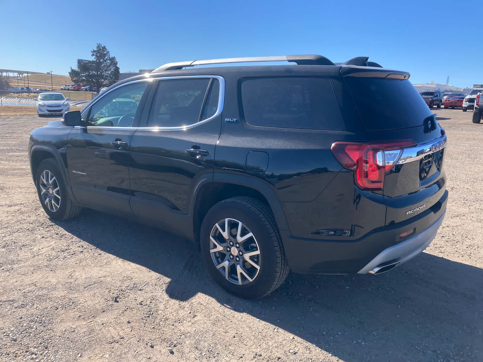 2023 GMC Acadia FWD SLT