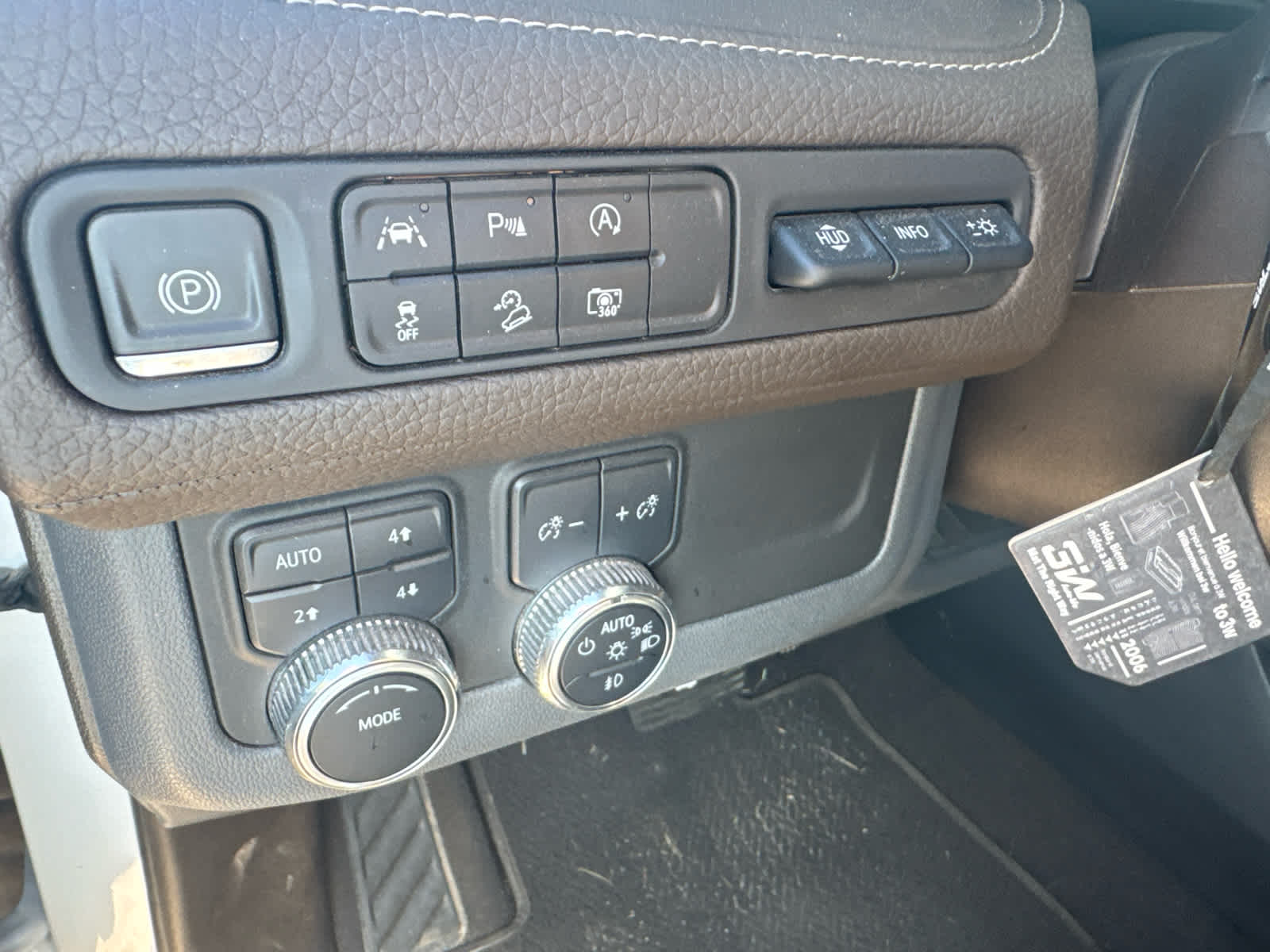 2023 GMC Yukon 4WD Denali