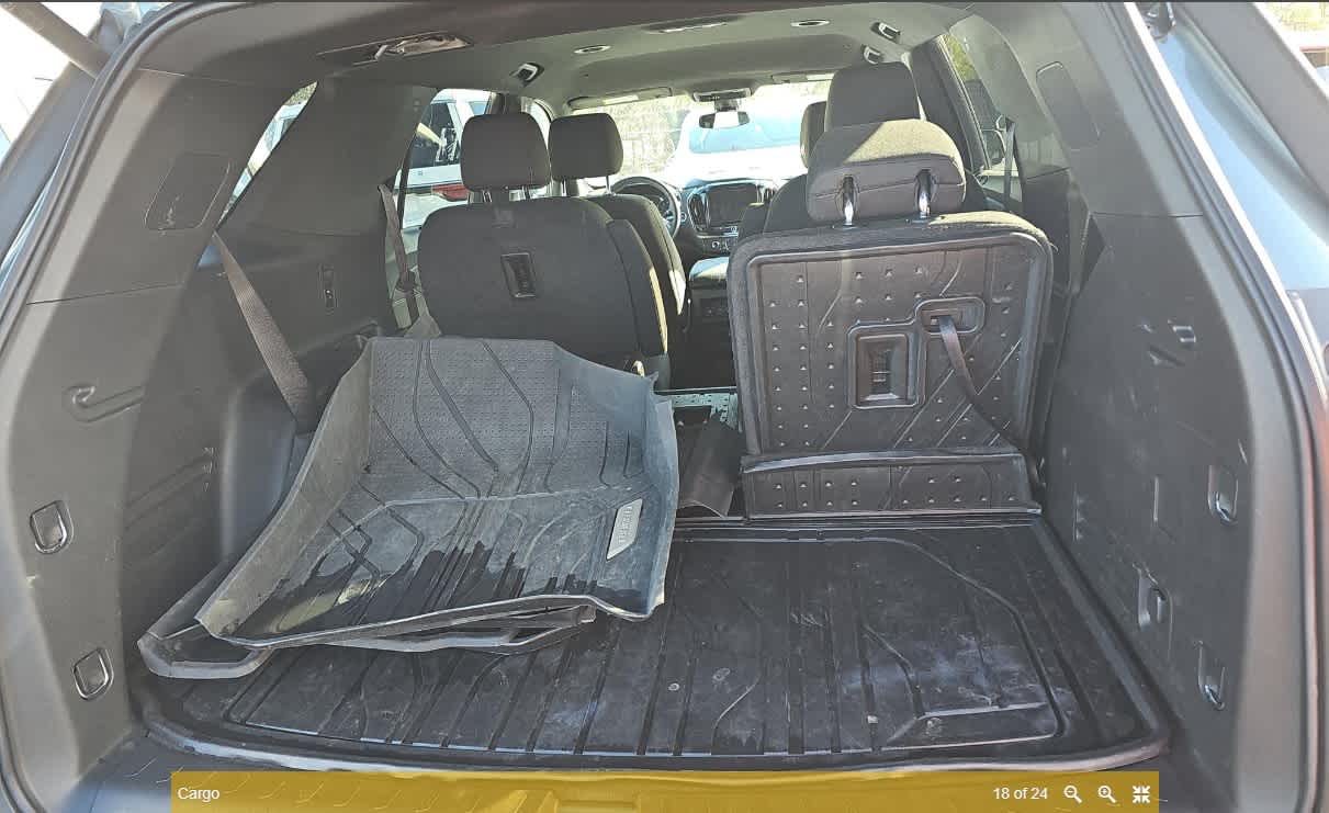 2023 Chevrolet Traverse FWD LT Cloth