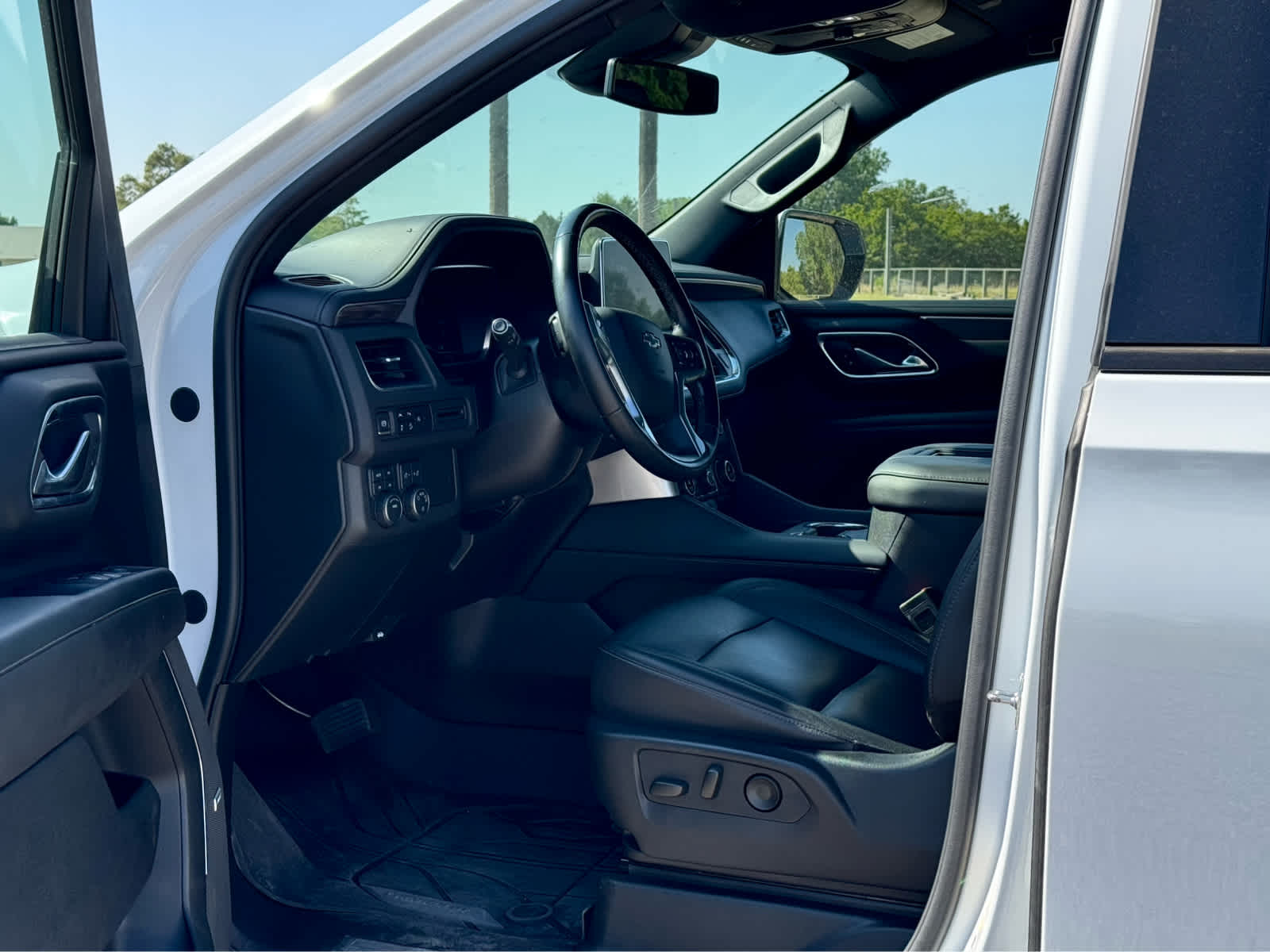 2023 Chevrolet Suburban 4WD Z71