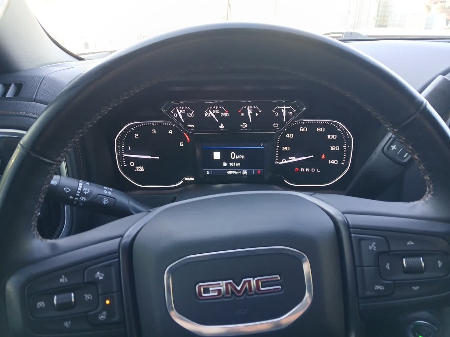 2023 GMC Sierra 2500HD 4WD Crew Cab Standard Bed AT4