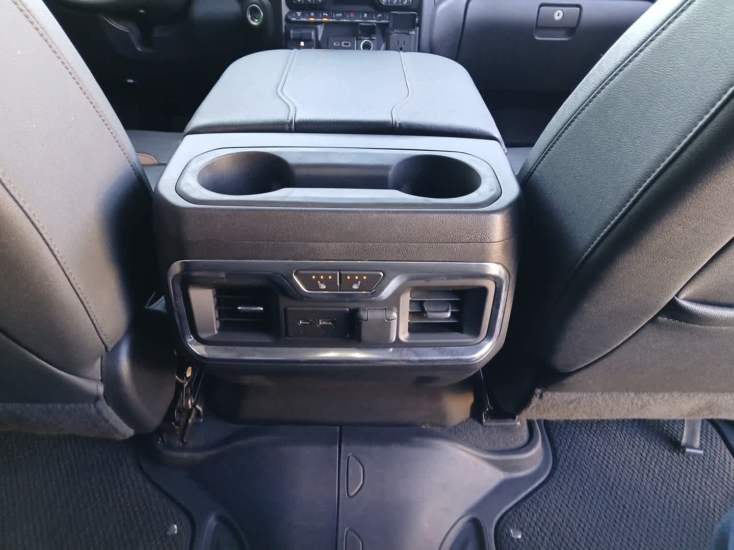 2023 GMC Sierra 2500HD 4WD Crew Cab Standard Bed AT4