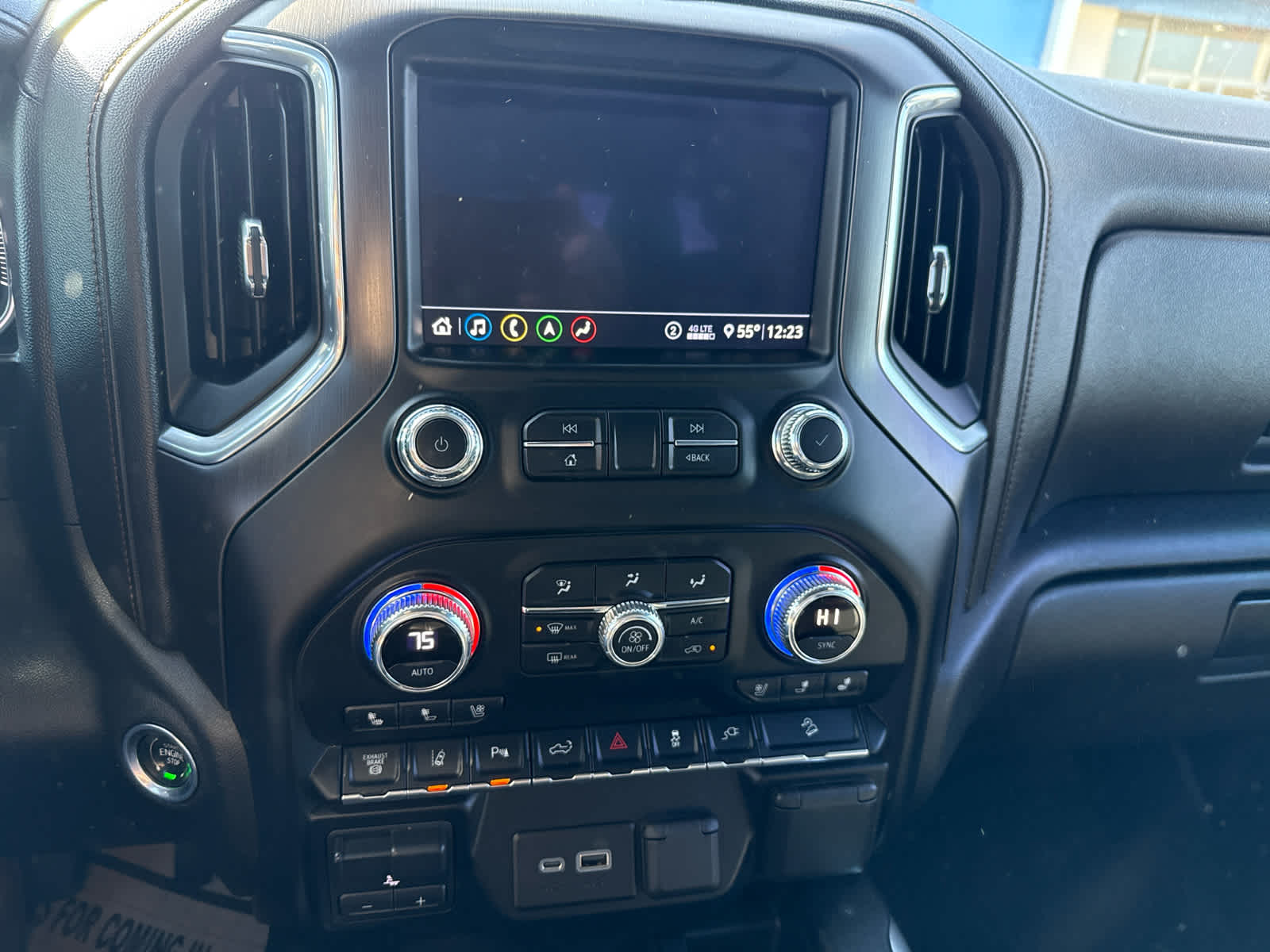 2020 GMC Sierra 2500HD 4WD Crew Cab Standard Bed AT4