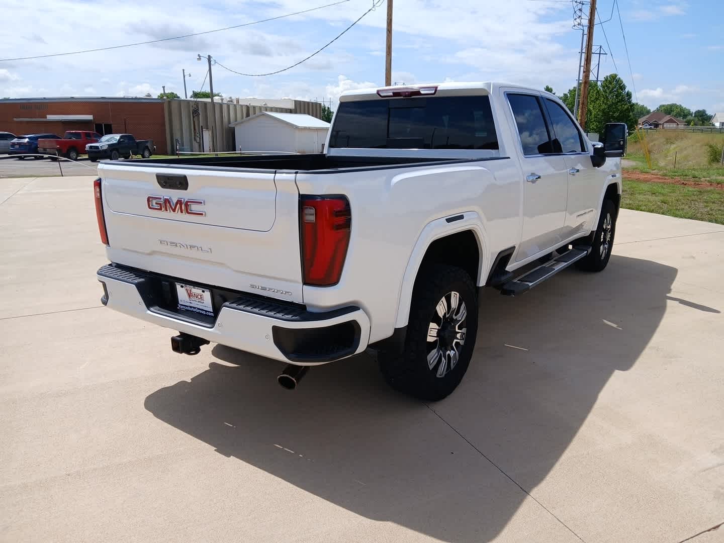 2024 GMC Sierra 2500HD 4WD Crew Cab Standard Bed Denali