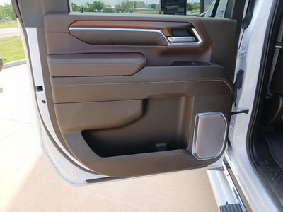 2024 GMC Sierra 2500HD 4WD Crew Cab Standard Bed Denali