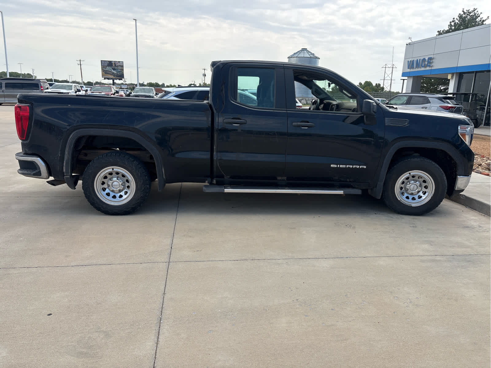 2022 GMC Sierra 1500 Limited 2WD Double Cab Standard Box Pro