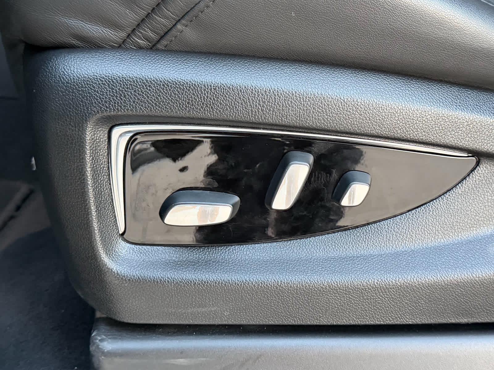 2019 Cadillac Escalade ESV Premium Luxury