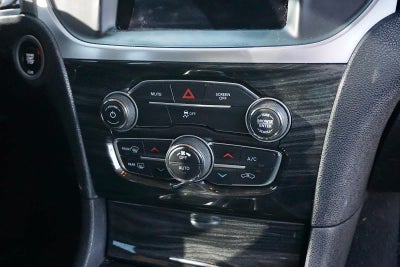 2019 Chrysler 300 Touring