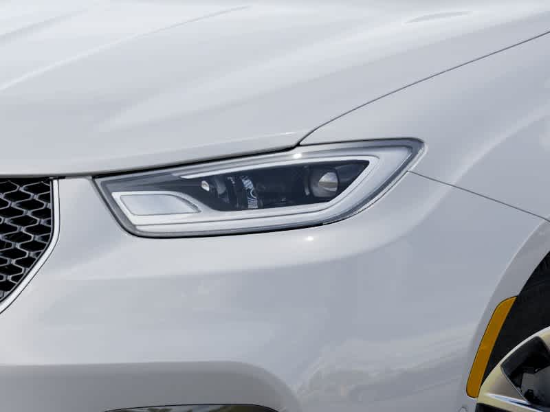 2025 Chrysler Pacifica Hybrid Pinnacle