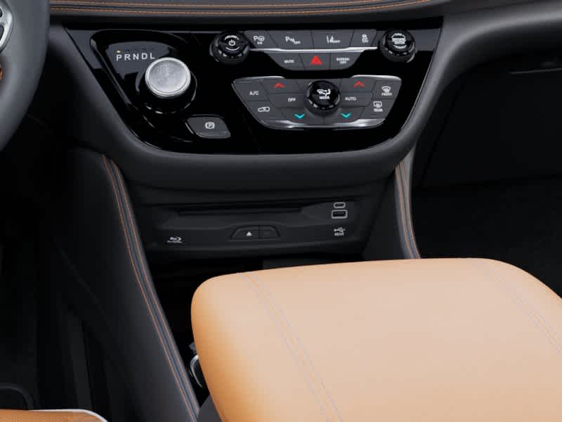 2025 Chrysler Pacifica Hybrid Pinnacle