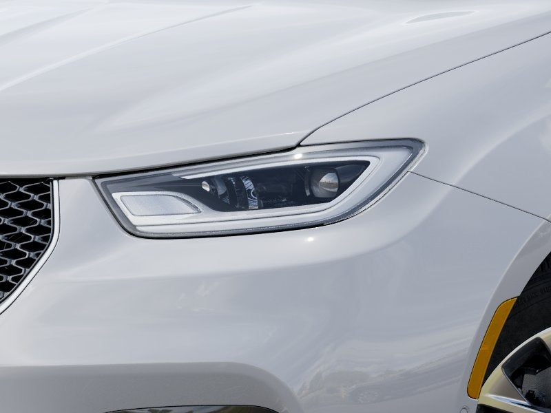 2025 Chrysler Pacifica Hybrid Pinnacle