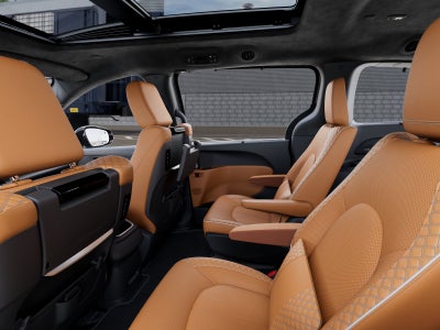 2025 Chrysler Pacifica Hybrid Pinnacle