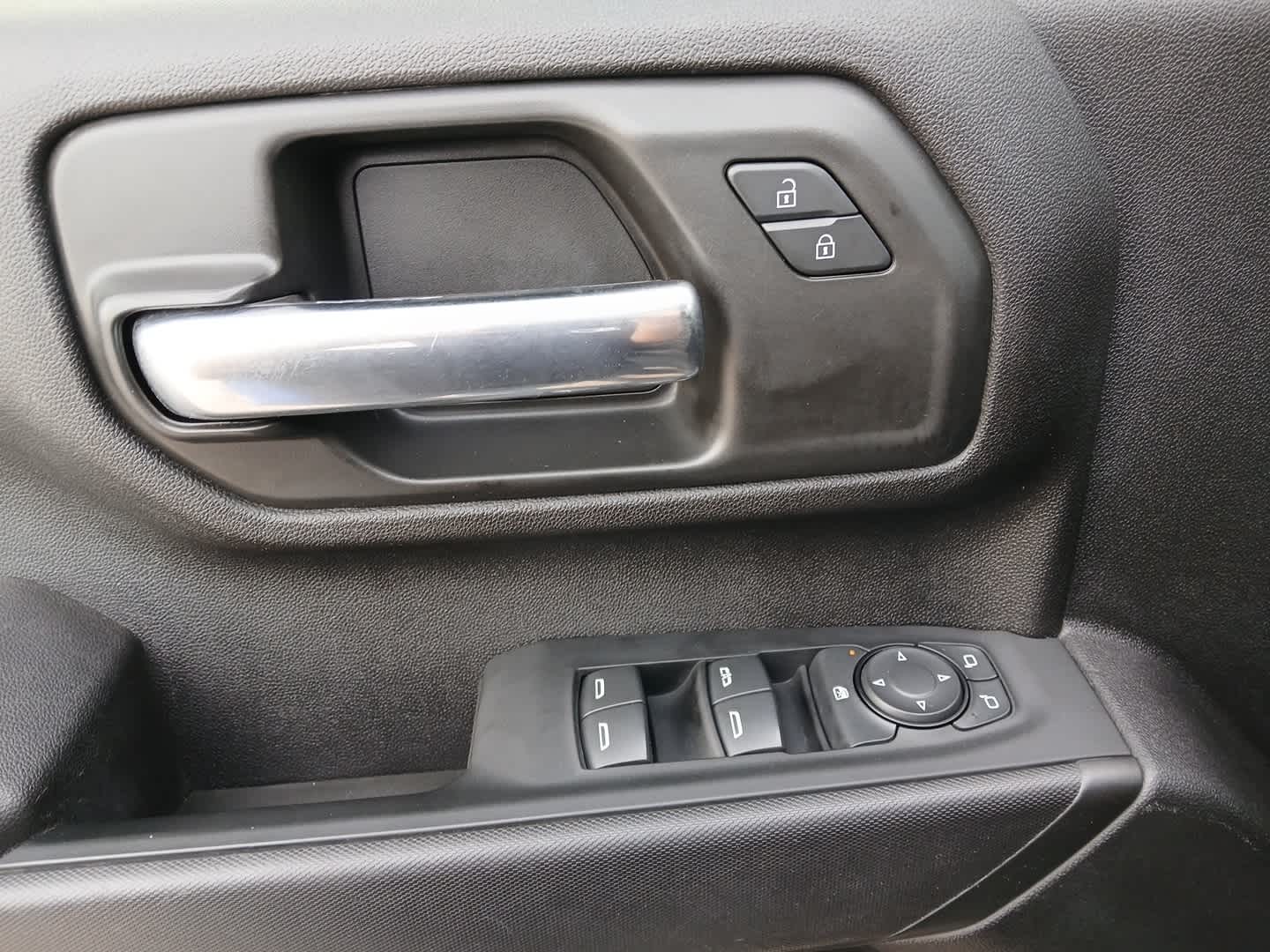 2024 Chevrolet Silverado 2500HD 4WD Crew Cab Standard Bed Custom