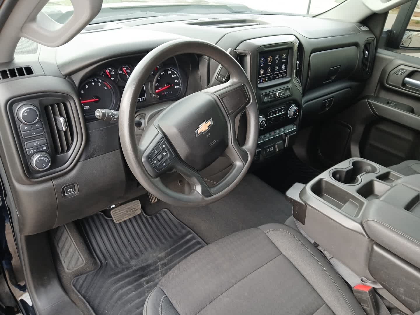 2024 Chevrolet Silverado 2500HD 4WD Crew Cab Standard Bed Custom